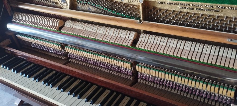 Piano vertical Weinbach (Petrof) Oferta Transporte e Afinação