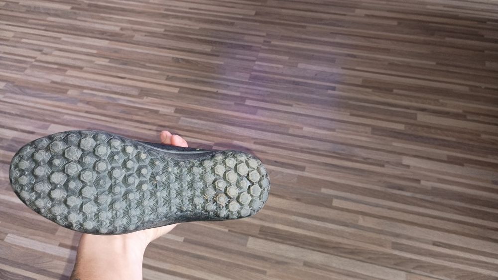 Buty turfy piłkarskie kipsta