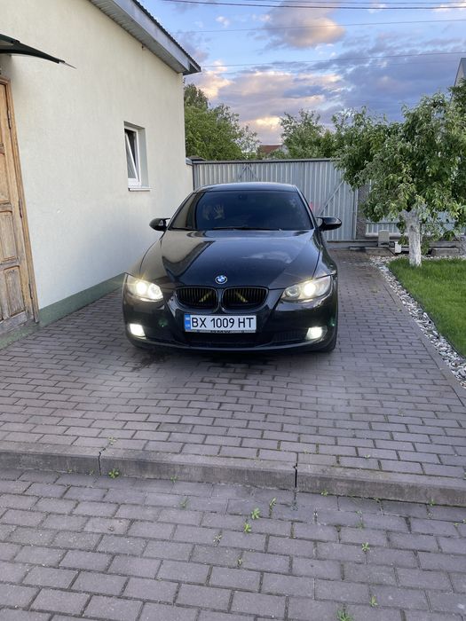 BMW E92 cupe 2.0 бенз