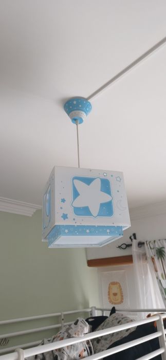 Candeeiro teto crianças