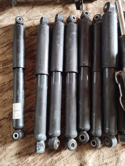 Амортизатори задні Iveco