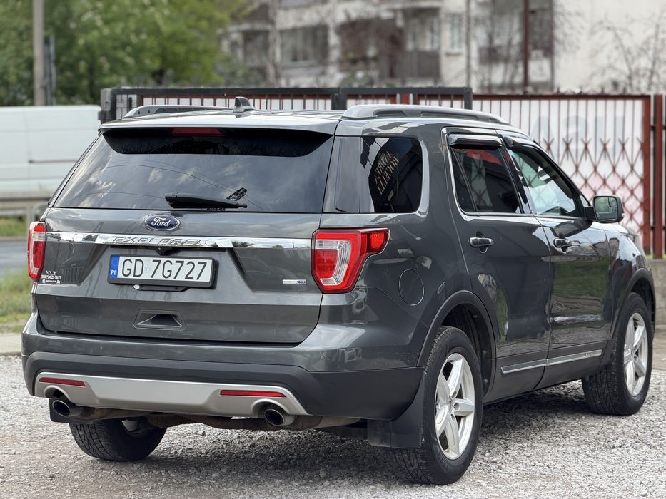 Ford Explorer XLT   7 osb  190.000 km Rezerwacja do 27.05.2026