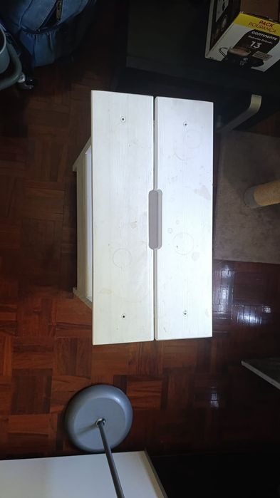 Mesa de Apoio branca