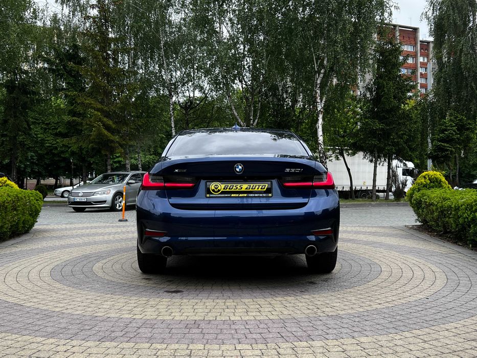 BMW 330 І 2019 року