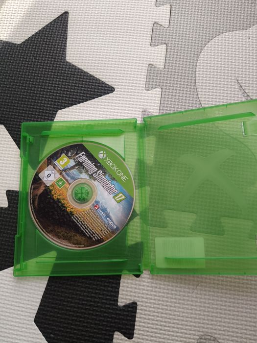 Gra na Xbox one Farming simulator 17 series x