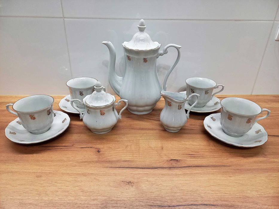 Porcelana Wałbrzych zestaw serwis kawowy dzbanek cukiernica mlecznik