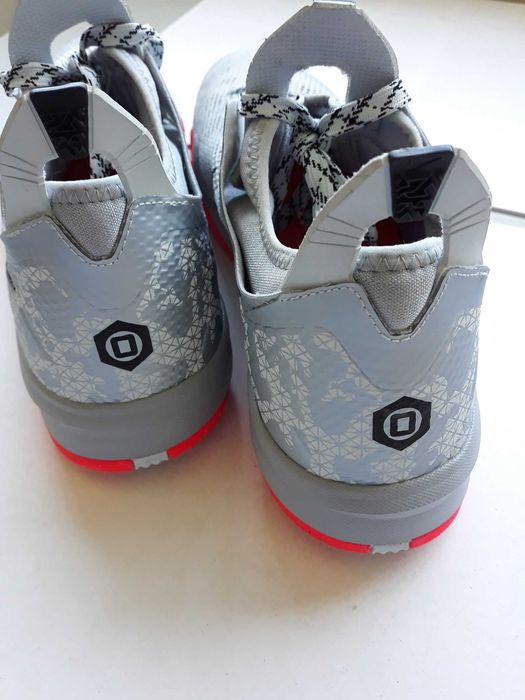 BASKETBALL - Nike Zoom Crusader profissionais para o n.º 46 - NOVAS