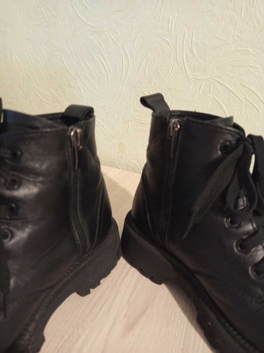 Шкіряні ботінки розмір 37