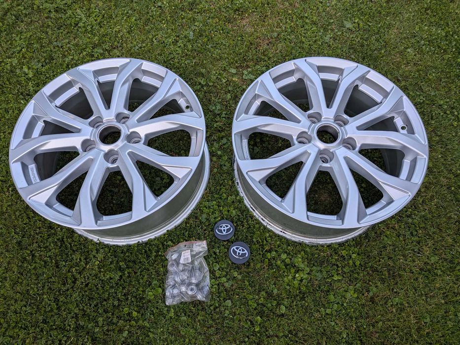 Felgi Toyota 17, 5x114,3. Dwie sztuki.