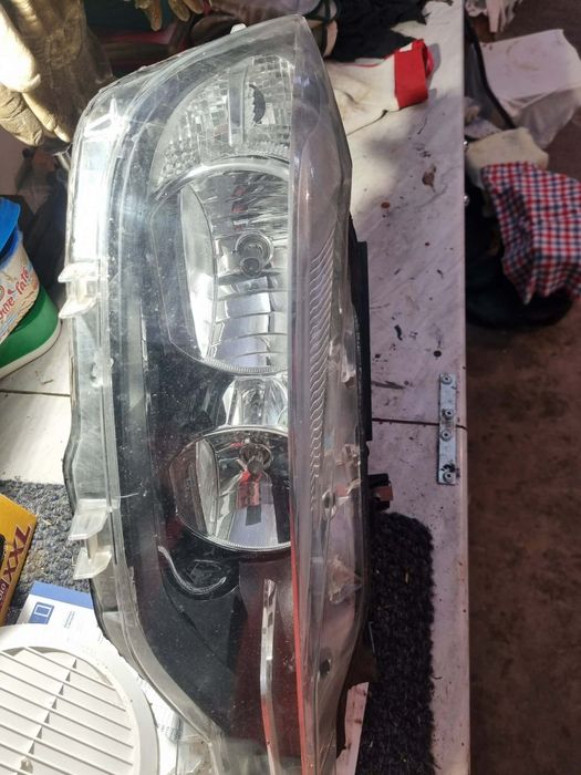 Lampa przód prawa bmw i320 f30