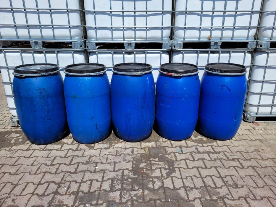 Beczka plastikowa beczki plastikowe 200l 220l  dekiel + klamra