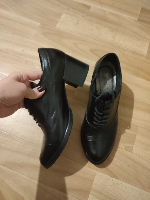 Продам ботинки туфли весна -осень женская натуральная кожа р 37
