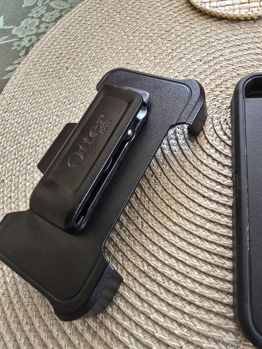 Etui OtterBox do iPhone 5 oraz iPhone 5s.
