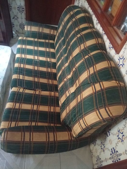 Conjunto sofá e poltrona