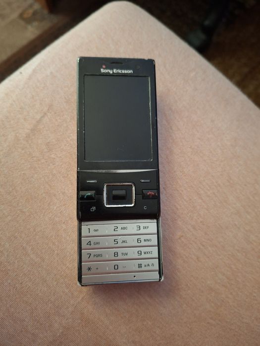 Telefon sony ericsson hazel