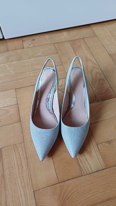 Srebrne czółenka Mohito