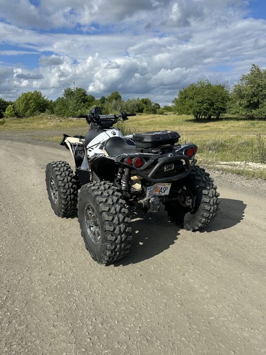 BRP Can-Am Renegade 1000R