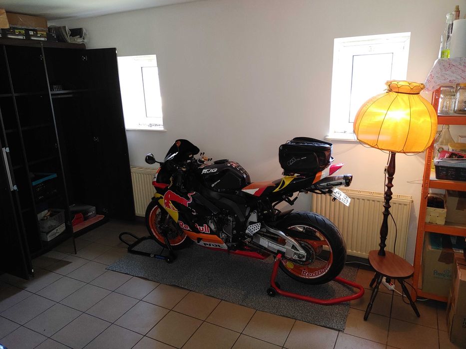 Honda CBR 1000rr Barcin • OLX.pl