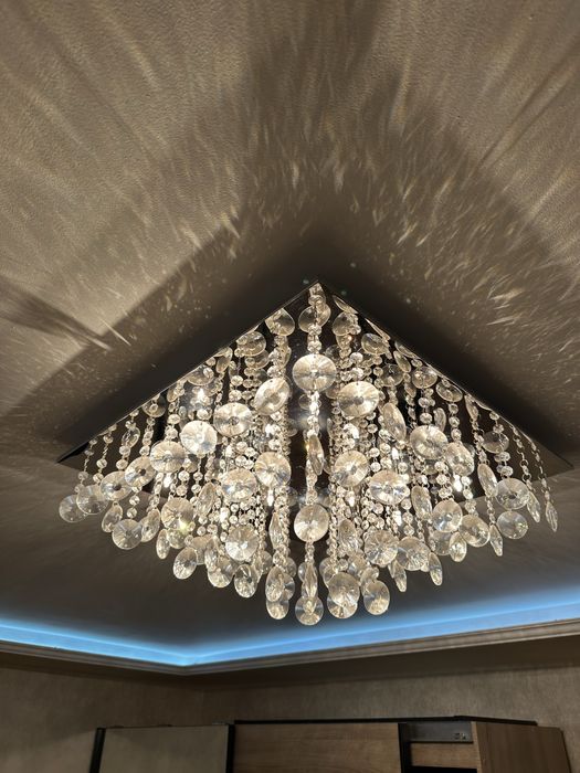 Продам  люстру кришталеву