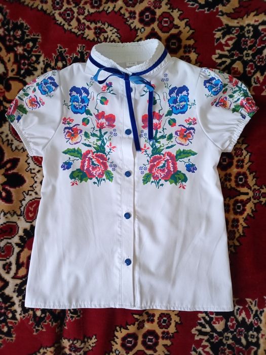 Продається блуза 116