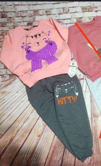 Речі для дівчинки, сукні , джинсові куртки