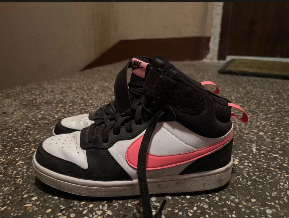 Nike Court Borough Mid 2.