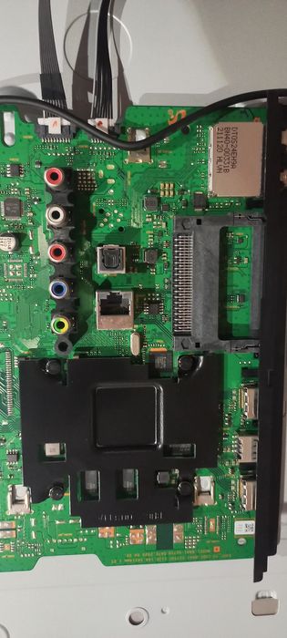 Samsung UE43T5300 (модель 2022 року) на запчастини