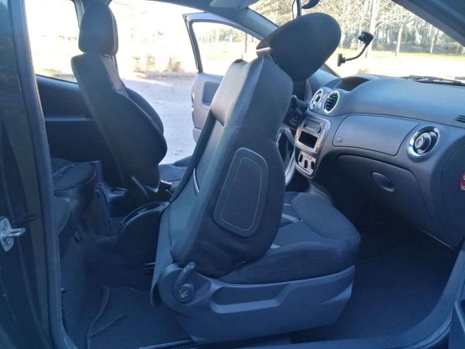 Vendo C2 Vtr 1.4 HDI  12/2009