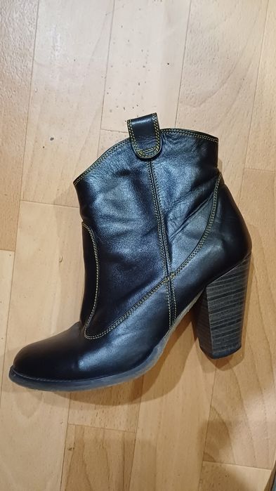 Чобітки жіночі 37р. натуральна шкіра демісезон