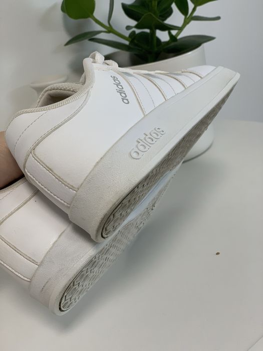 Buty sportowe Adidas Breaknet