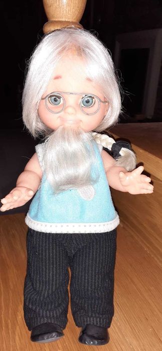 Boneca Antiga - com Barba
