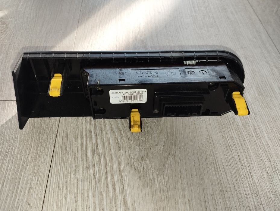 PRZEŁĄCZNIK do Kia cee`d  ceed ]1