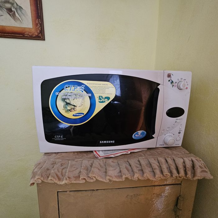 Мікрохвильова піч Самсунг
