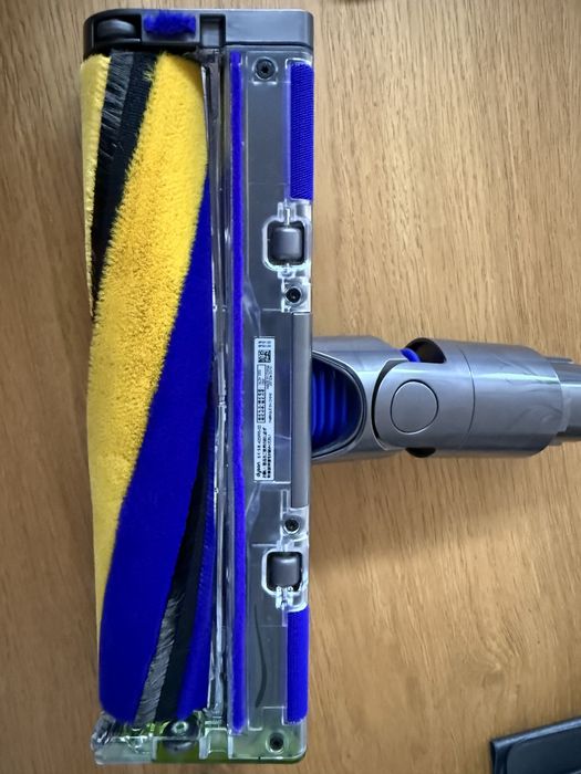 Escova dyson v12 optica