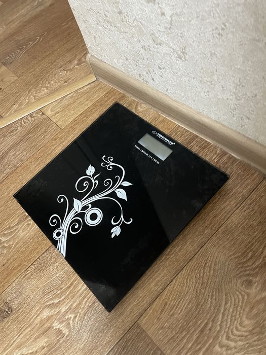 Продам ваги  веси не робочі. Пересилвю.