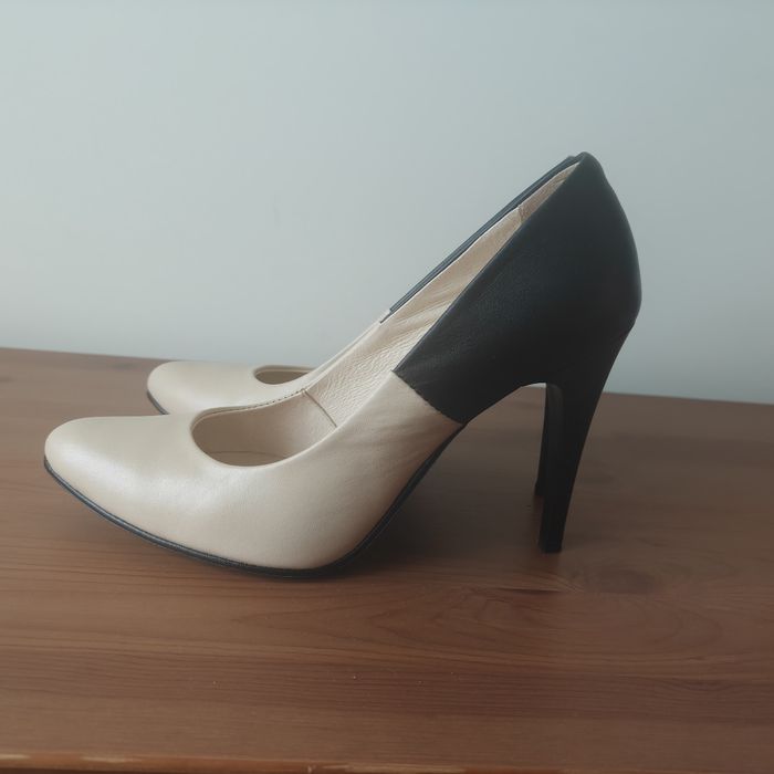 Nowe obcasy Intershoe 37 skóra naturalna beżowo czarne