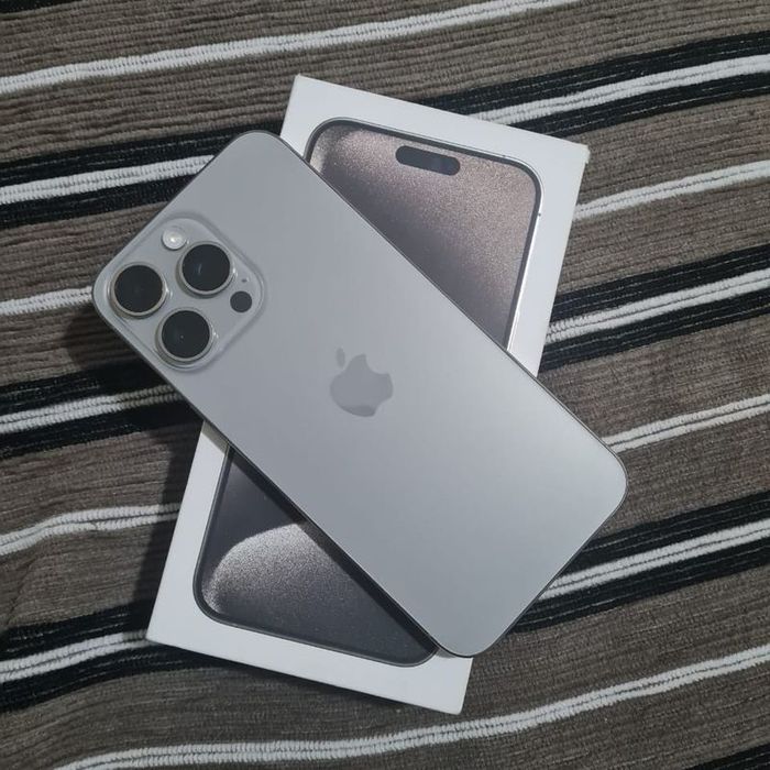 Iphone 15 pro max 256 GB impecavel