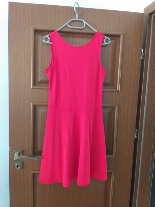 Czerwona sukienka Sinsay