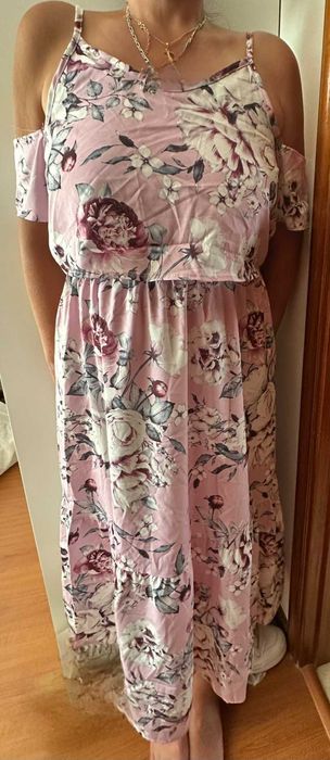 Vestido com padrão de flores