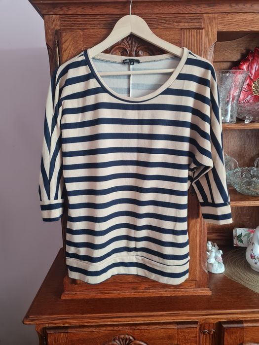 Ubrania w rozmiarze 44