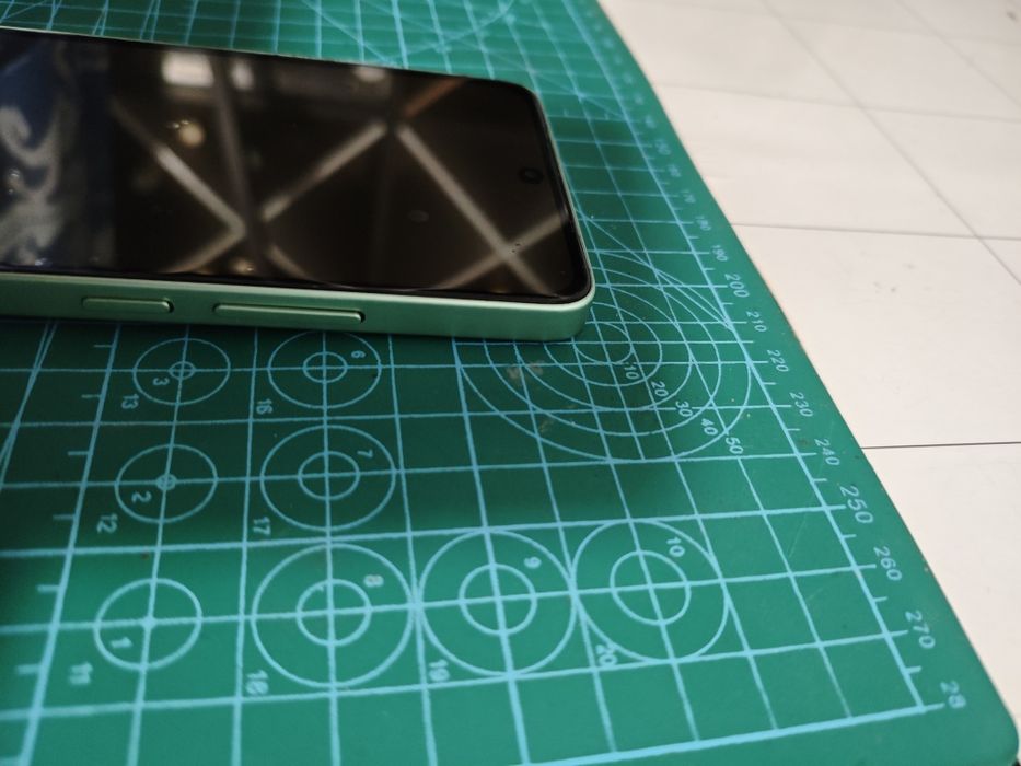 Ecrã AMOLED Redmi Note 13 4G c/ Frame, novo