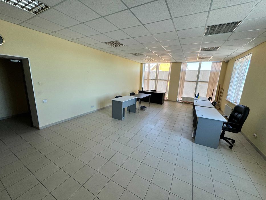 12Повздовжня/Васляєва офіс 198кв.м.ремонт новобудова ціна 112 тис.у.о.