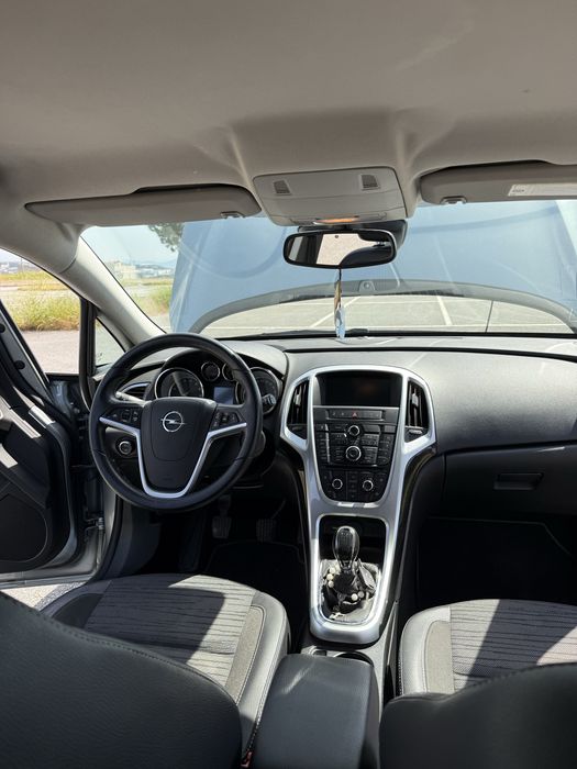 Opel Astra Sports Tourrer
