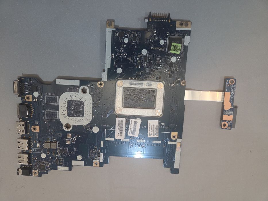Sprzedam uszkodzoną płytę główną  do laptopa HP 250