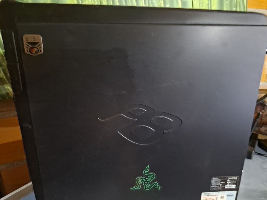 Computador fixo em bom estado
