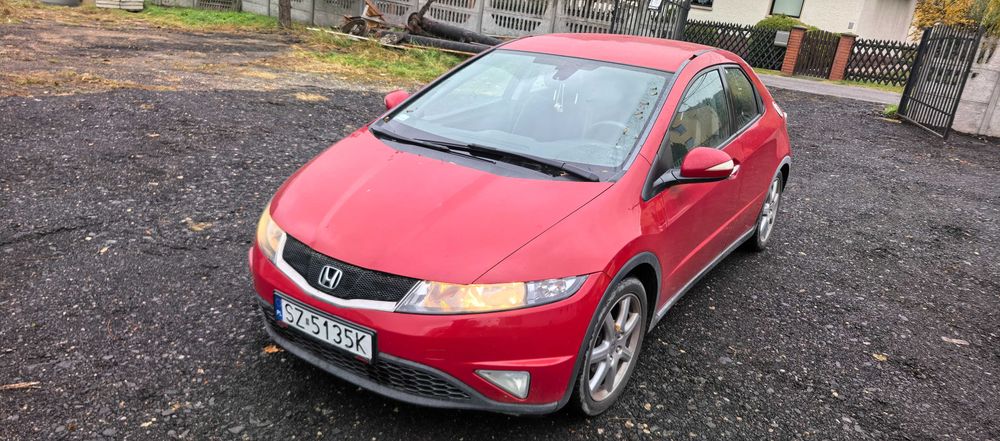 Honda Civic VIII UFO