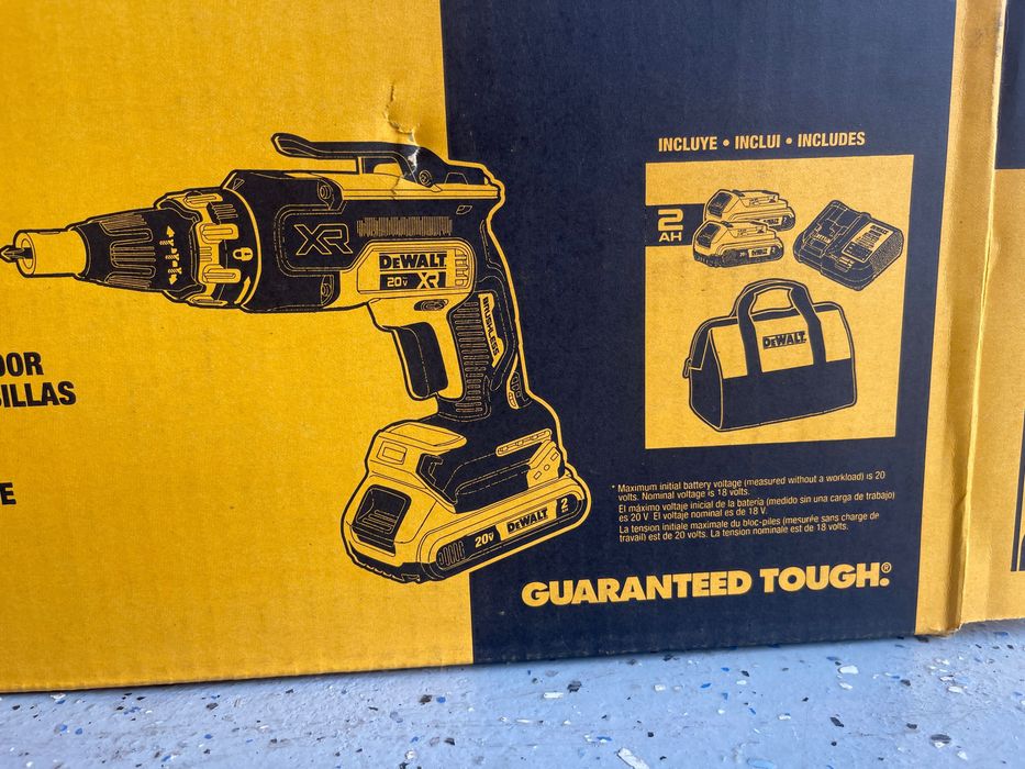 Dewalt Pladur NOVO  MODELO DCF 630