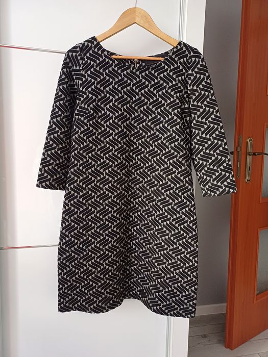 Sukienka Reserved (M/L)