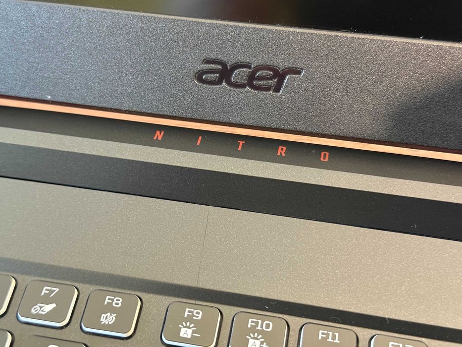 Acer Nitro AN515-55. Intel Core i7-10750H, GeForce RTX 2060, Ram 16GB, SSD 512Gb