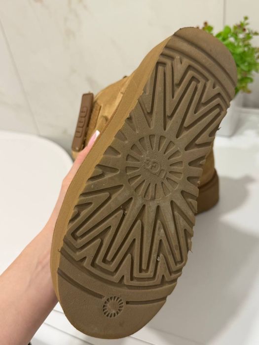 UGG жіночі 35 розмір
